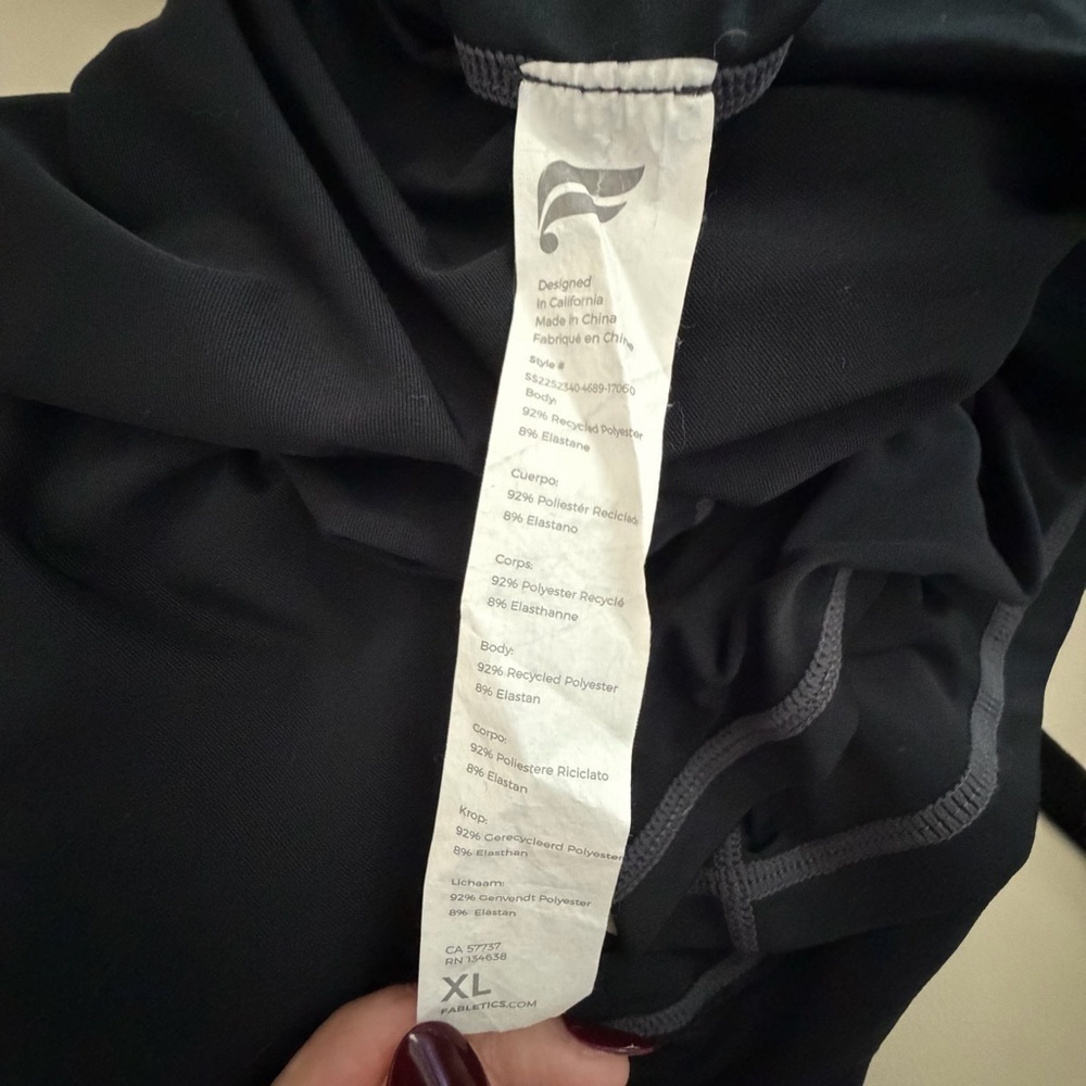 Fabletics Black Workout T Shirt Size XL - Picture 5 of 6